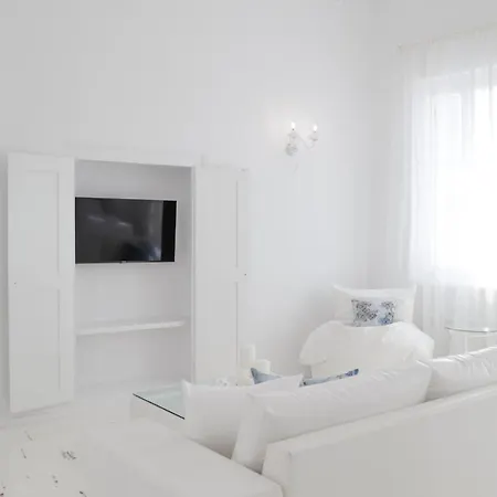 Ferienhaus Elegant White In The Heart Of Ioulida On The Island Of Kea Ioulis